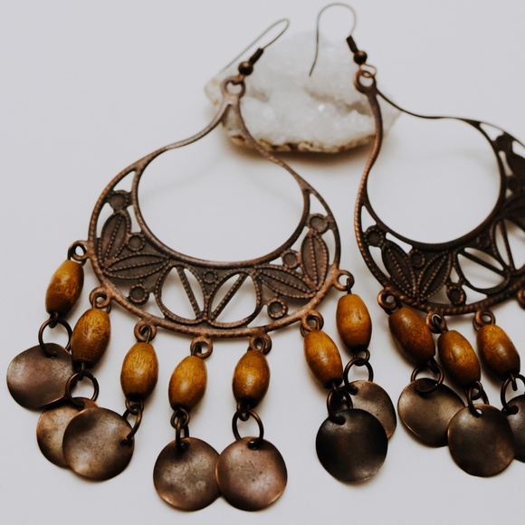 Vintage Y2K Faux Bronze & Wood Dangle Earrings – Boho Inspired Chime Style - Picture 1 of 4